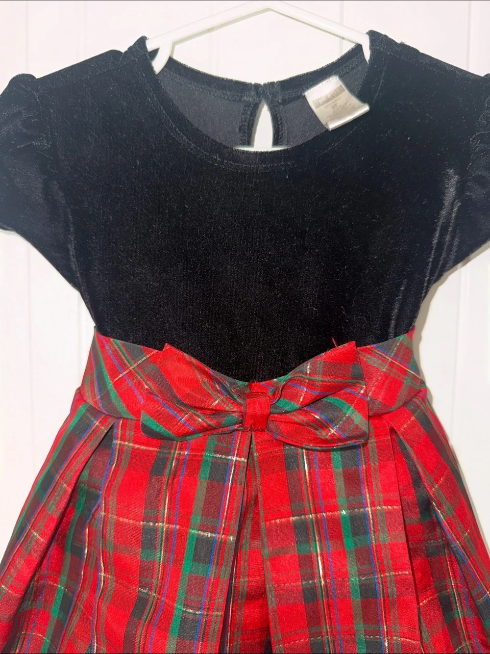 George Black Velvet Top with Red Plaid Bow Skirt holiday Dress sz 3T
